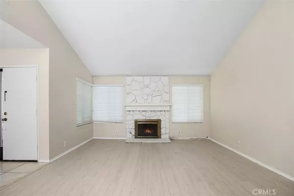Santa Ana, CA 92701,2155 Barclay CT