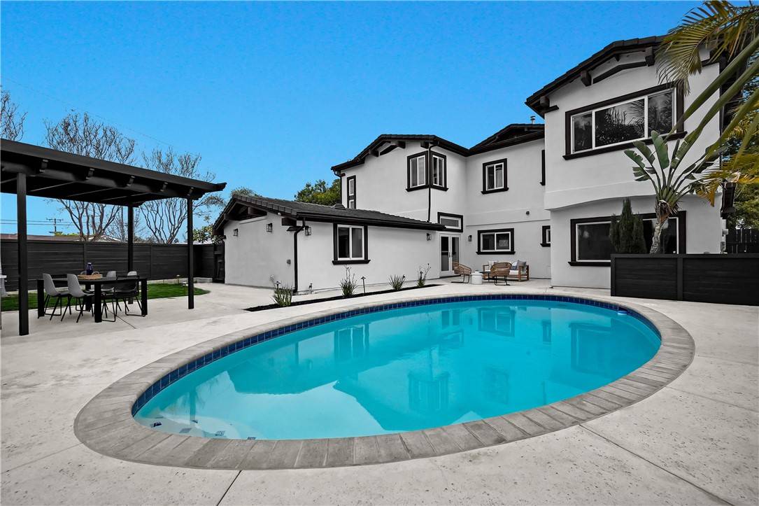 Costa Mesa, CA 92626,3119 Gibraltar AVE