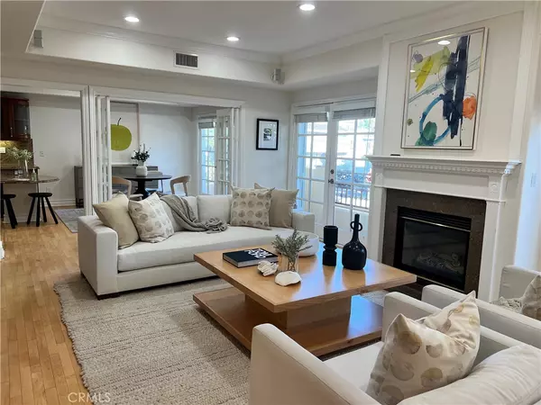 Los Angeles, CA 90049,11807 Dorothy ST #1