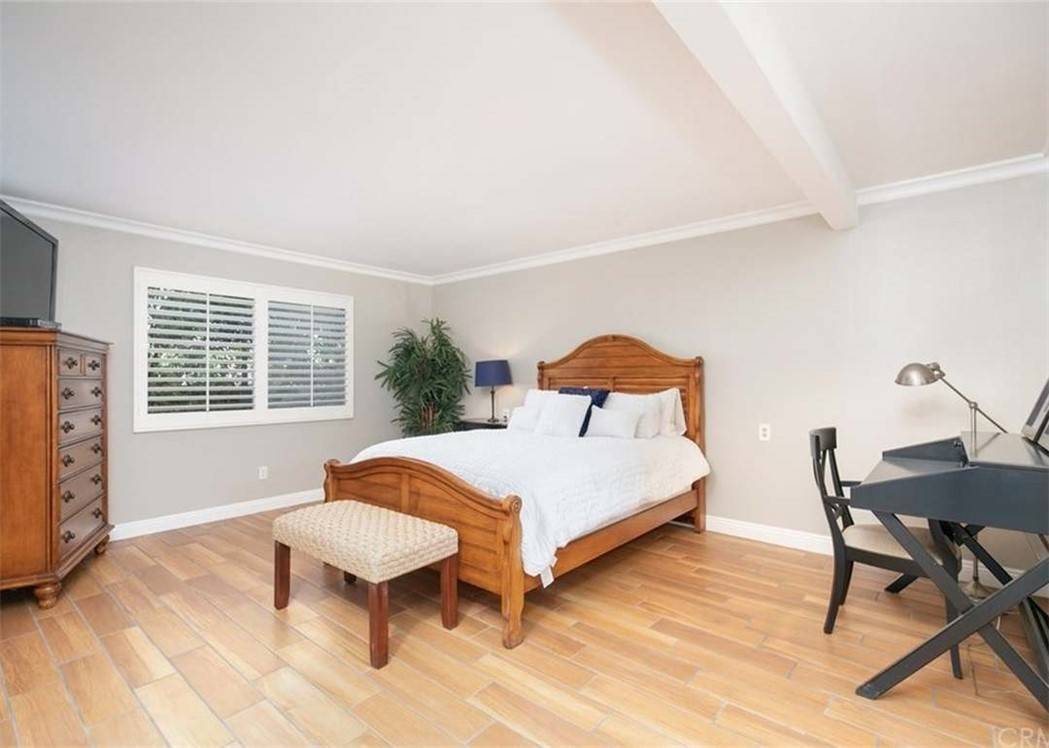Laguna Beach, CA 92651,280 Cliff Dr. #1