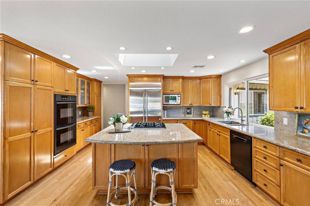 Costa Mesa, CA 92627,1951 Aliso AVE