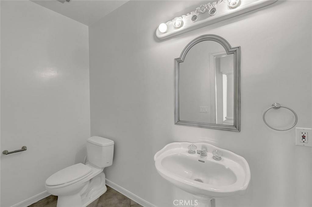 Yorba Linda, CA 92886,6041 Calle Mirador