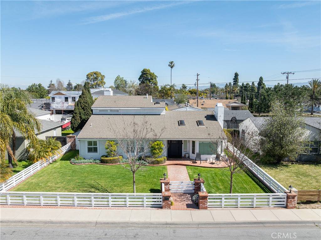 492 Magnolia Street, Costa Mesa, CA 92627