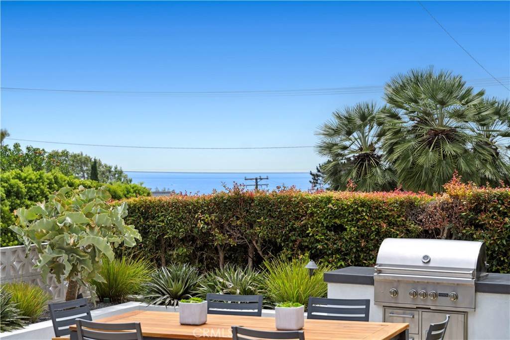 Laguna Beach, CA 92651,246 Fairview ST