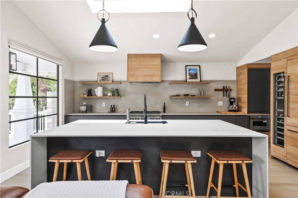 Huntington Beach, CA 92646,8462 Hillhead DR