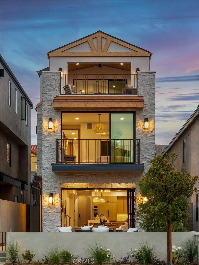 506 12th, Huntington Beach, CA 92648