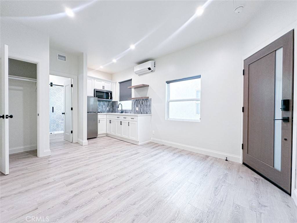 Newport Beach, CA 92661,305 1/2 Main ST #3