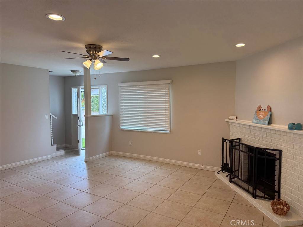 Costa Mesa, CA 92627,1935 Orange AVE #2