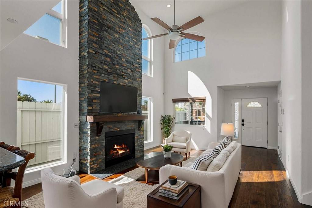 Newport Beach, CA 92660,2262 Orchard DR