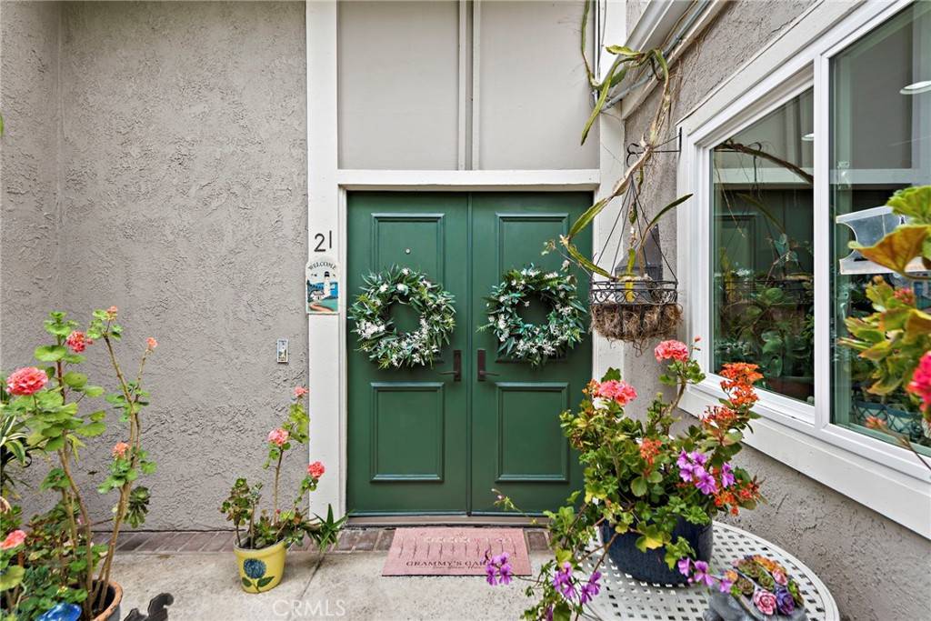 Irvine, CA 92612,21 Rustling Wind #21