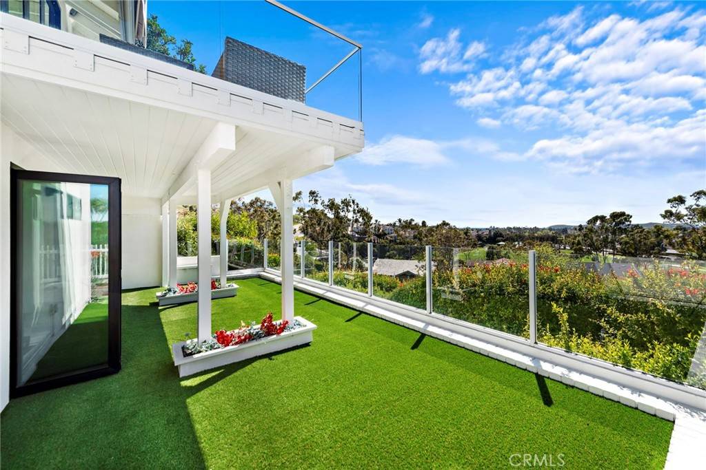 17 Monaco #12, Newport Beach, CA 92660