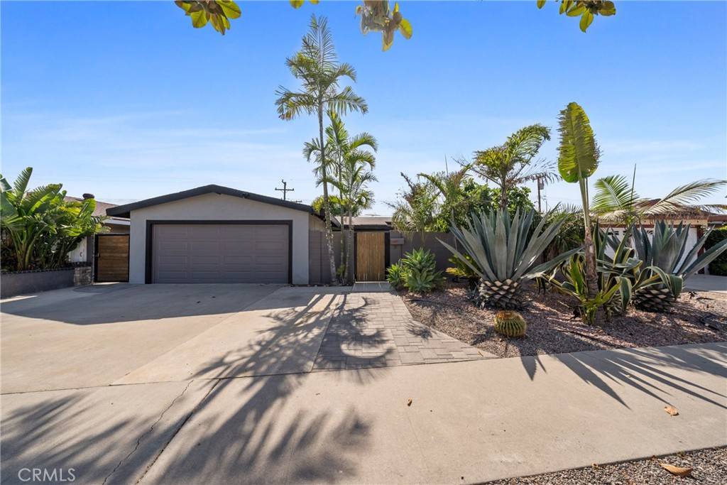 660 N Highland ST, Orange, CA 92867