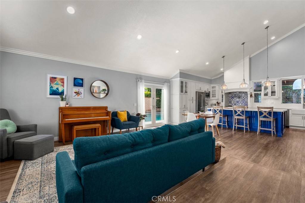 Riverside, CA 92506,286 Bathurst RD