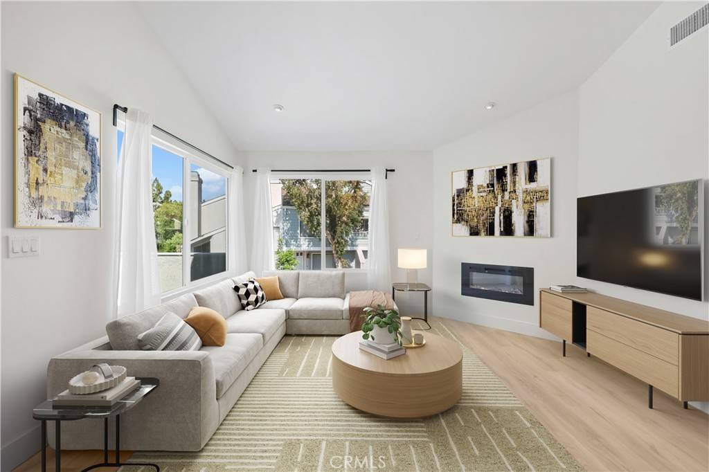 309 Deerfield #5, Irvine, CA 92606