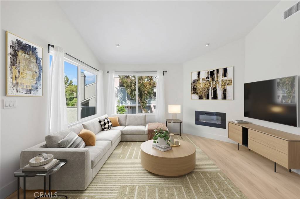 Irvine, CA 92606,309 Deerfield #5