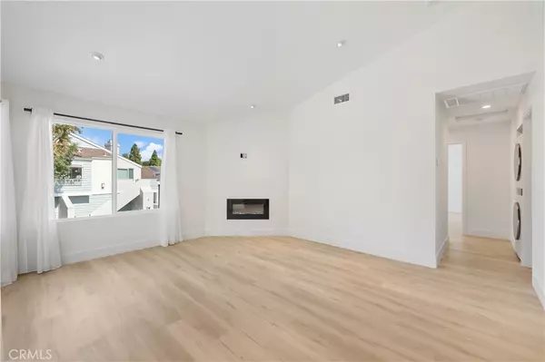 Irvine, CA 92606,309 Deerfield #5