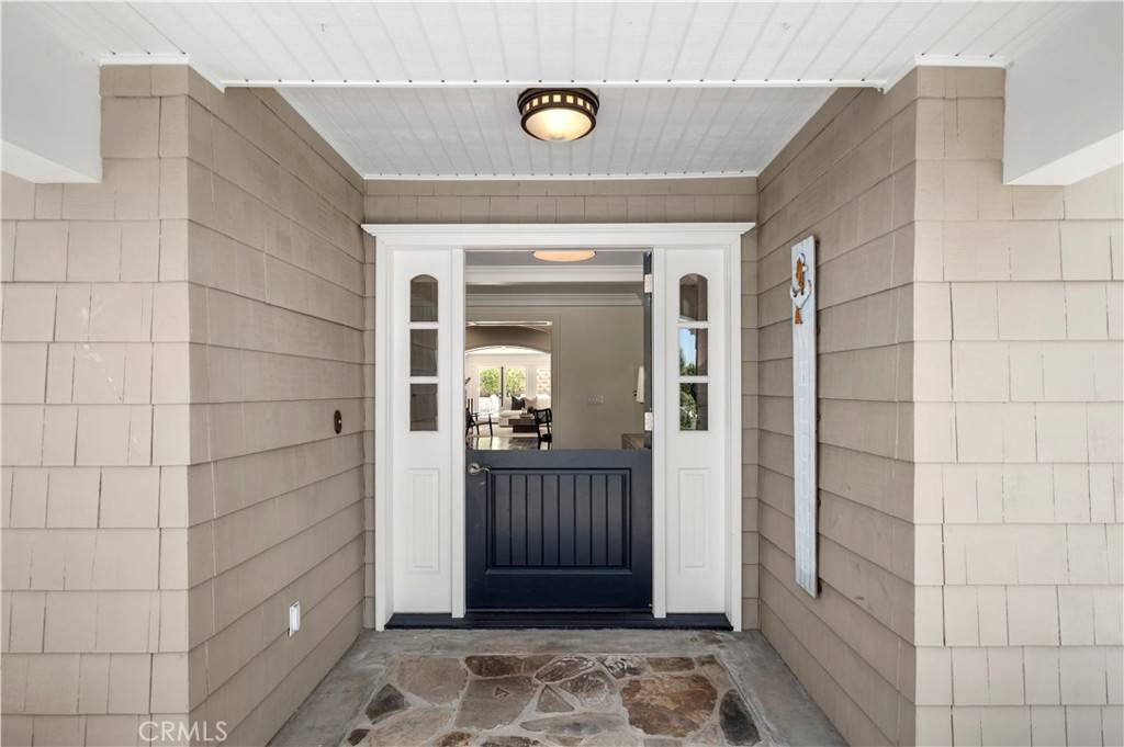 North Tustin, CA 92705,2111 Salt Air DR