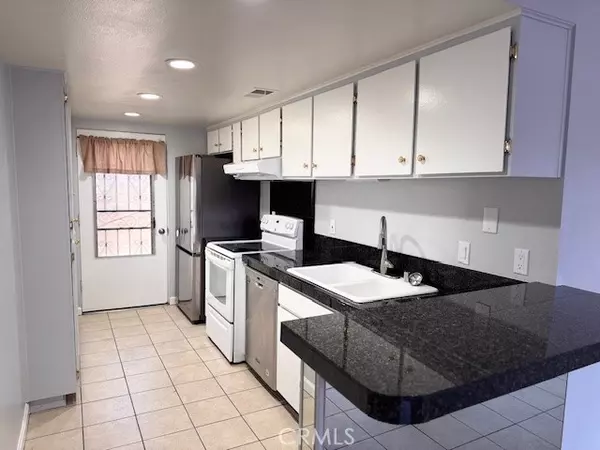 Palm Desert, CA 92260,74443 Driftwood DR #4