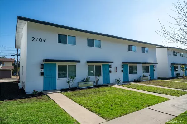 2709 S Baker ST, Santa Ana, CA 92707