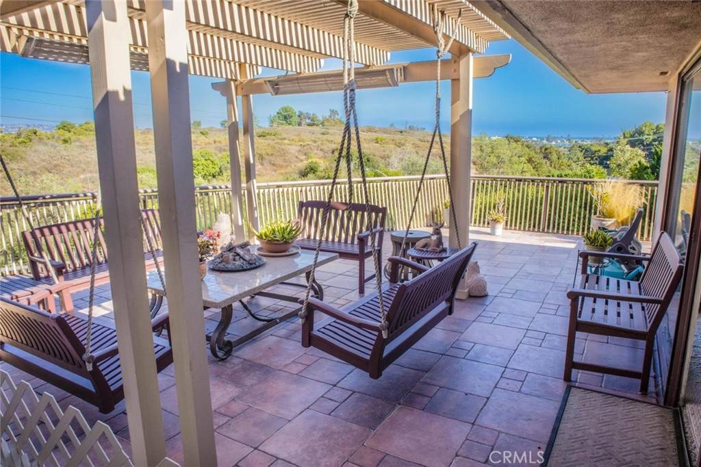 Newport Beach, CA 92663,730 Saint James PL