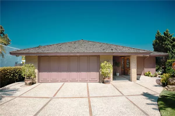 Newport Beach, CA 92663,730 Saint James PL
