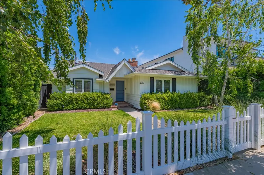 1830 Pine ST, Huntington Beach, CA 92648