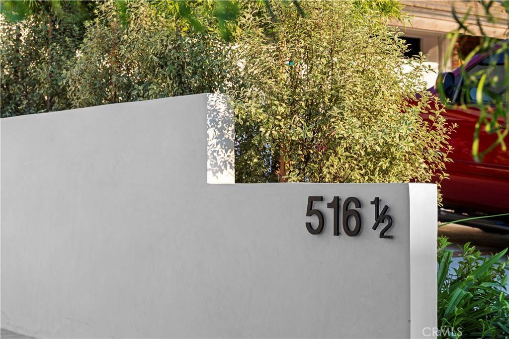 Corona Del Mar, CA 92625,516 1/2 Larkspur AVE