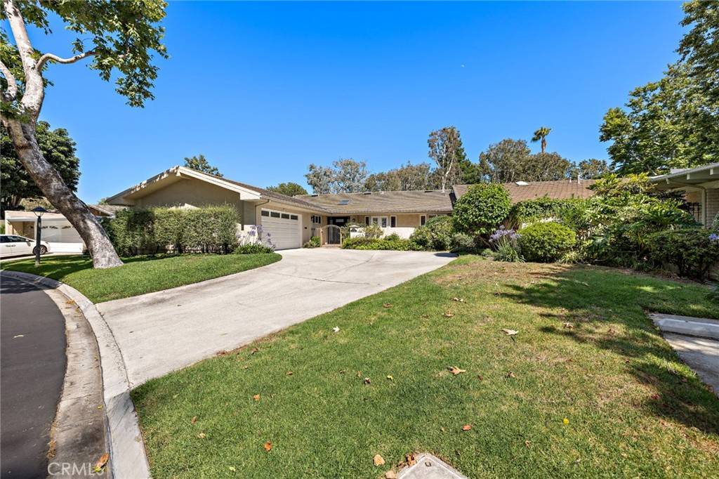 Newport Beach, CA 92660,2719 Vista Umbrosa
