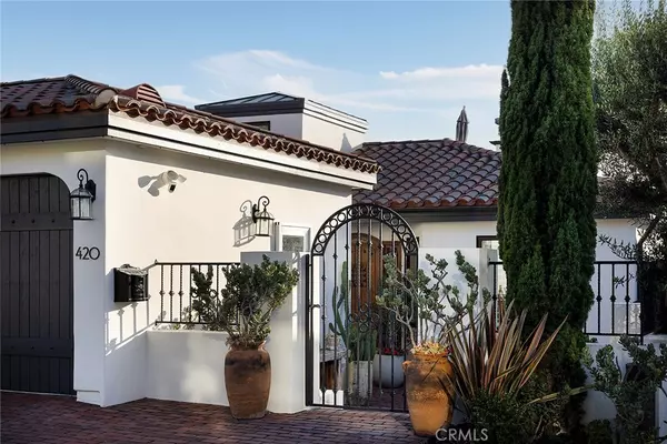 Corona Del Mar, CA 92625,420 De Sola TER