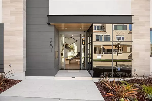 Corona Del Mar, CA 92625,2501 Seaview Ave