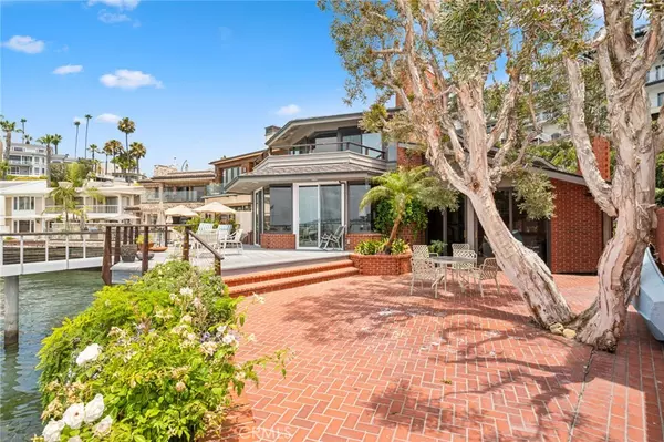Corona Del Mar, CA 92660,107 Bayside PL