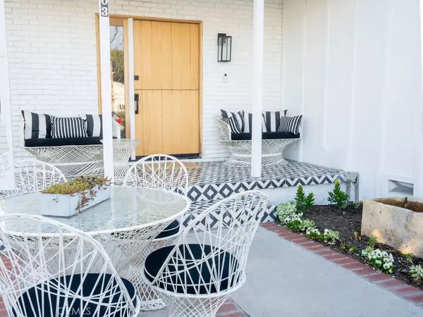 Costa Mesa, CA 92627,303 Flower ST
