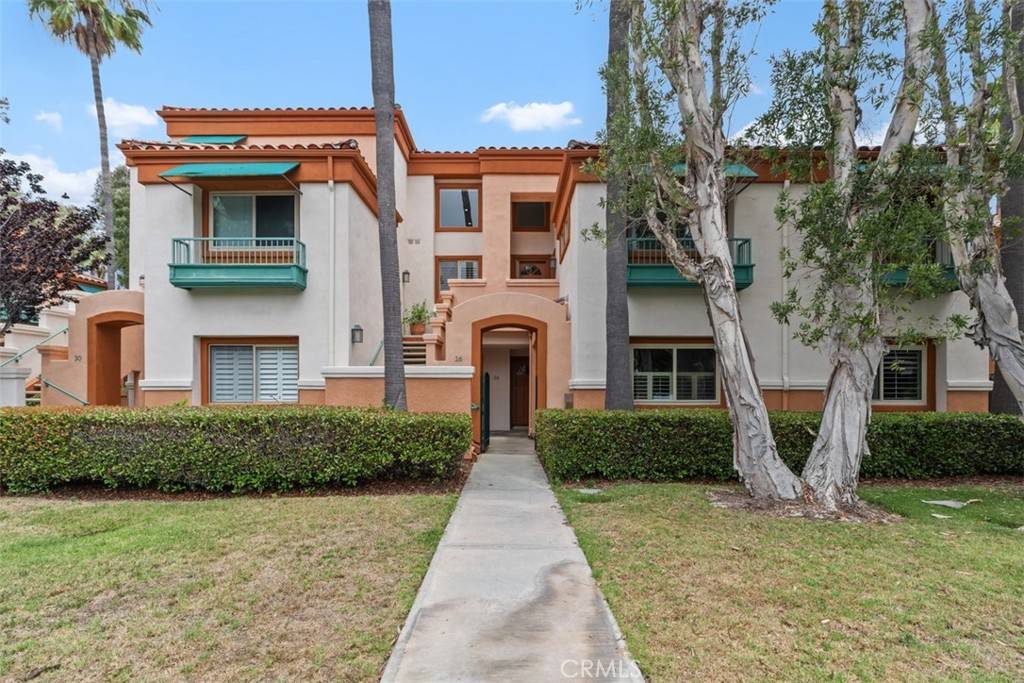 26 Villa Point DR, Newport Beach, CA 92660