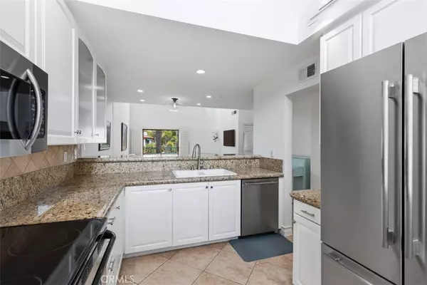 Newport Beach, CA 92660,26 Villa Point DR