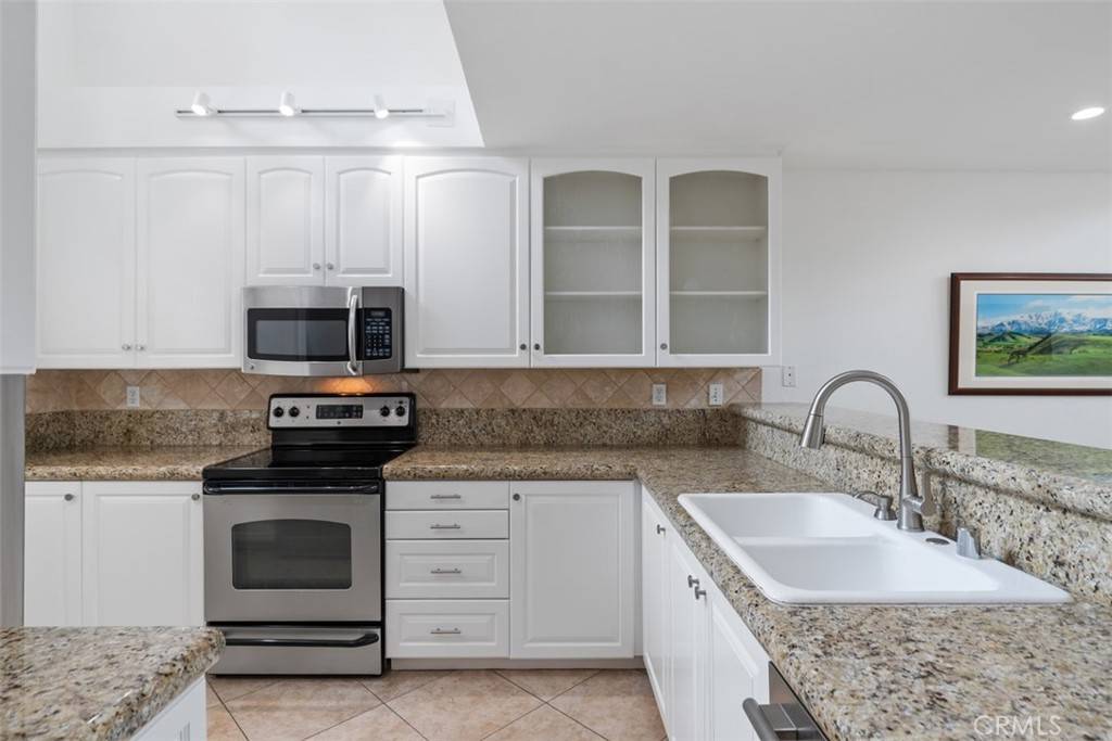 Newport Beach, CA 92660,26 Villa Point DR