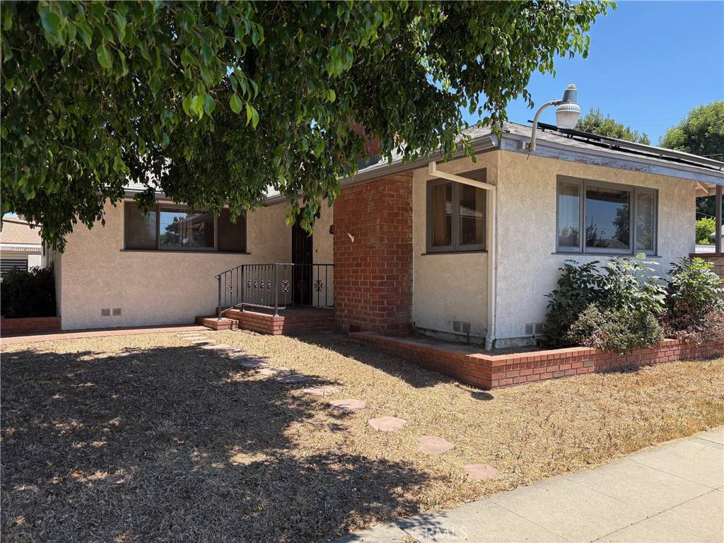 San Fernando, CA 91345,10330 Columbus AVE