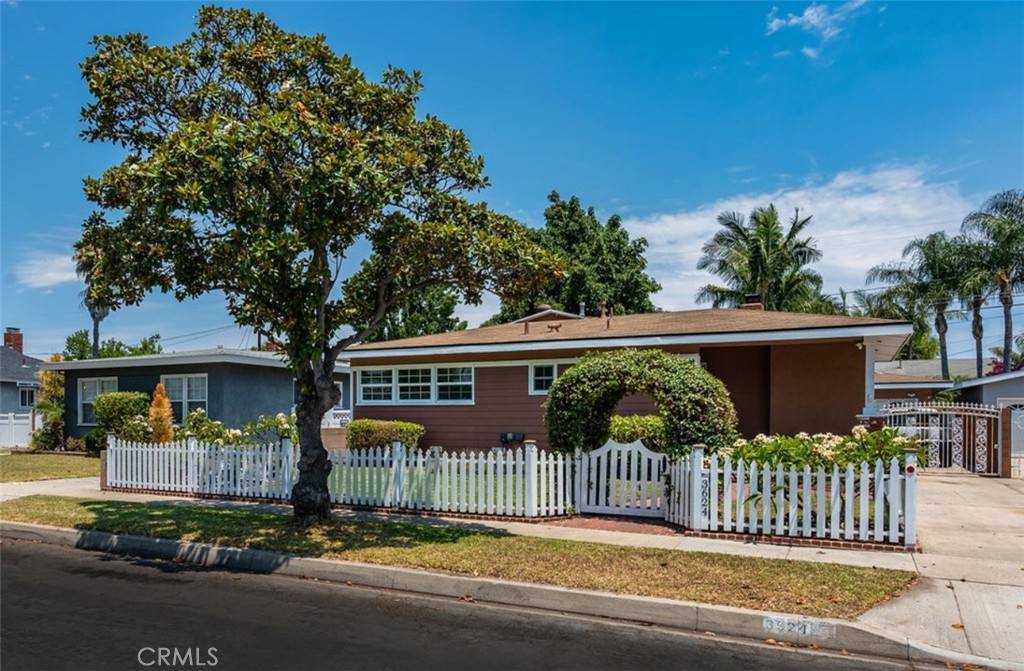 3624 Woodruff AVE, Long Beach, CA 90808