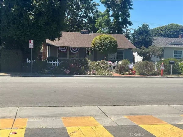 427 Irvine AVE, Newport Beach, CA 92663