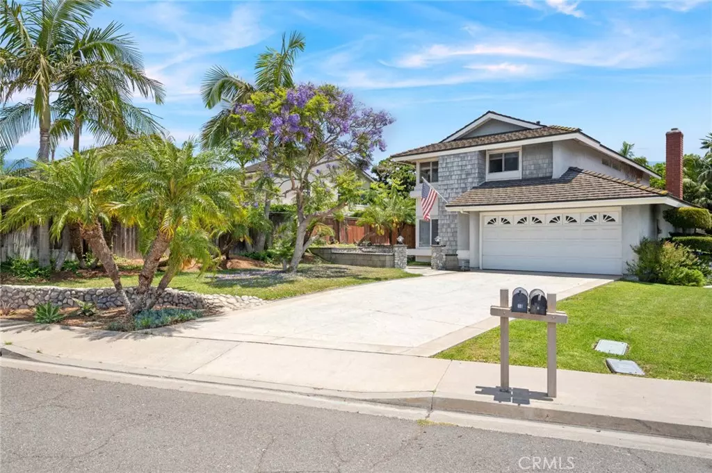 Irvine, CA 92604,10 Sandpiper