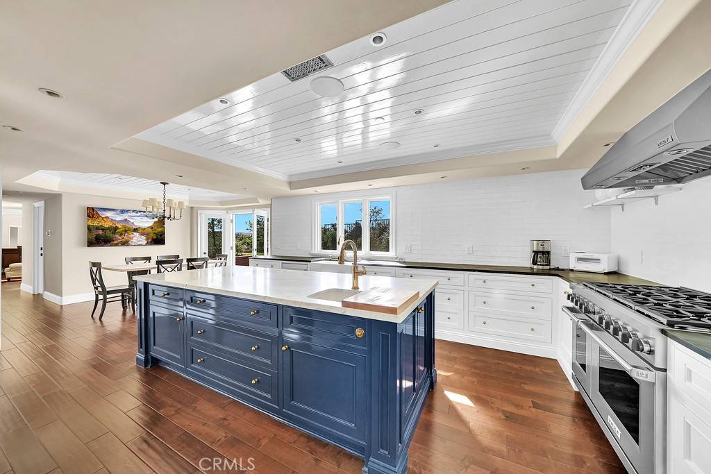 North Tustin, CA 92705,1962 Lower Lake DR