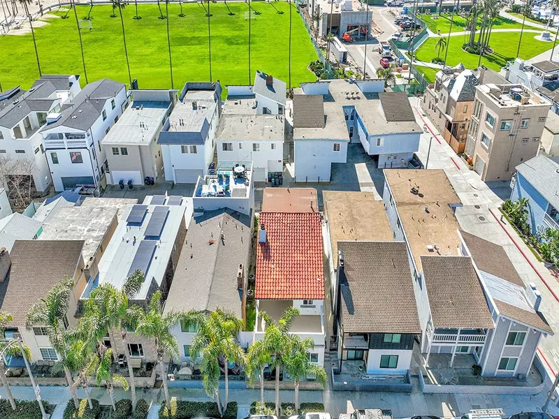907 E Balboa BLVD #A, Newport Beach, CA 92661