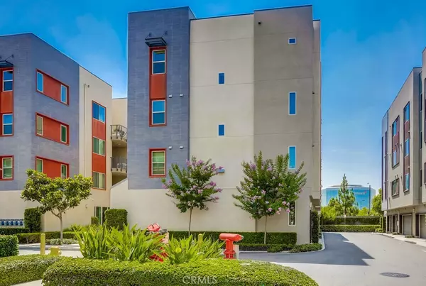 Irvine, CA 92612,120 Tribeca