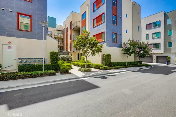 Irvine, CA 92612,120 Tribeca
