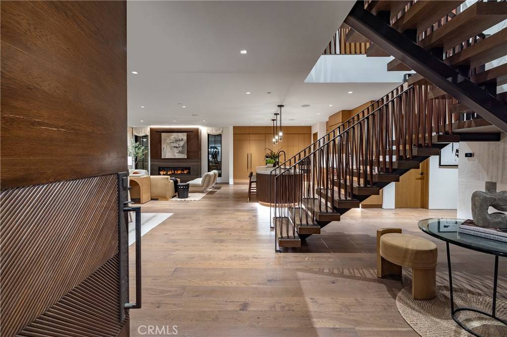 Newport Beach, CA 92663,205 Via Eboli
