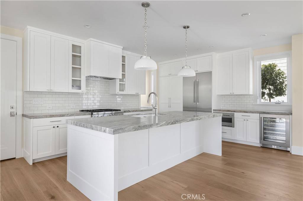 Costa Mesa, CA 92627,316 22nd ST