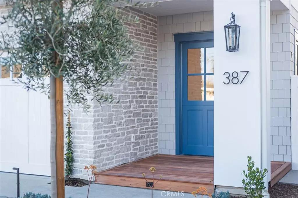 Costa Mesa, CA 92627,387 La Perle PL