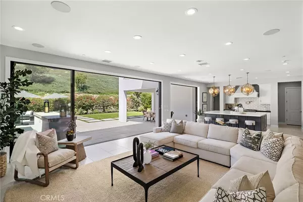 93 Interstellar, Irvine, CA 92618