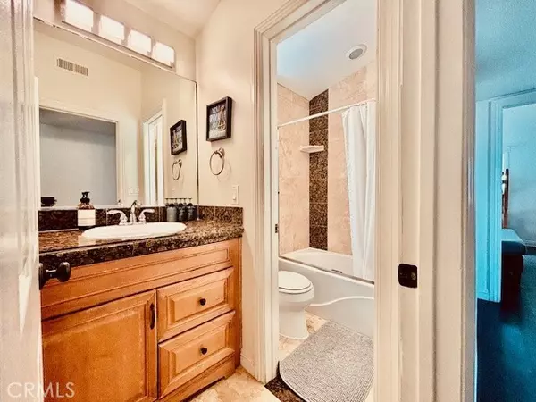 Newport Beach, CA 92663,127 29th ST