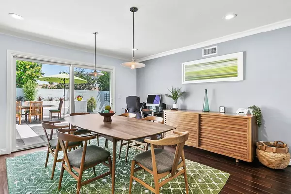 Costa Mesa, CA 92626,300 Bucknell RD