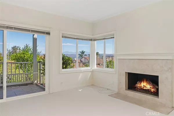Anaheim Hills, CA 92807,5527 E Stetson CT #37